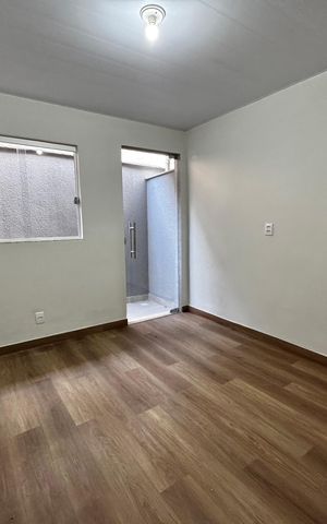 Casa para alugar com 65m², 2 quartos e 1 vaga