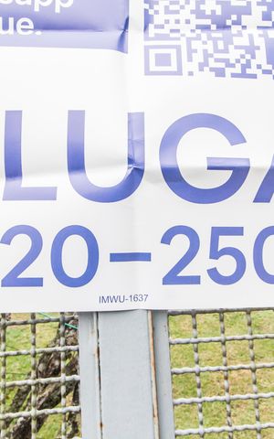Casa de condomínio para alugar com 750m², 3 quartos e 5 vagasVista da Rua