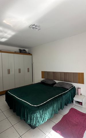Casa à venda com 252m², 4 quartos e 1 vagaSuíte