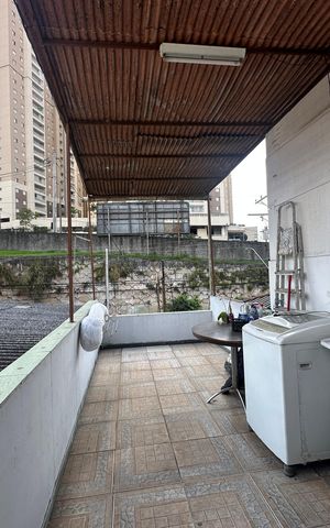 Casa à venda com 252m², 4 quartos e 1 vagaÁrea de Serviço