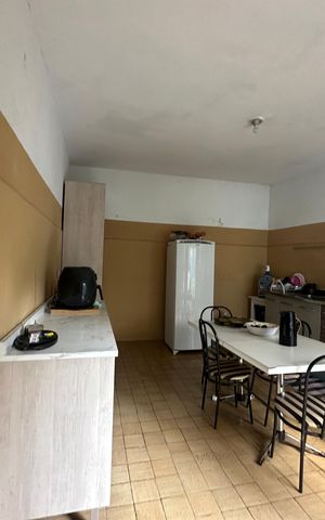 Casa à venda com 252m², 4 quartos e 1 vagaCozinha
