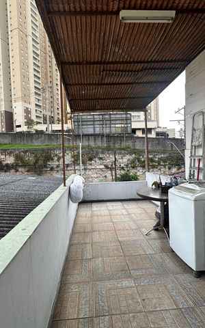 Casa à venda com 252m², 4 quartos e 1 vagaÁrea de Serviço