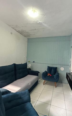 Casa à venda com 252m², 4 quartos e 1 vagaSala