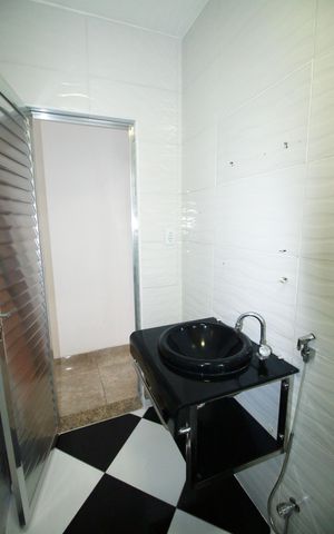Apartamento para alugar com 60m², 2 quartos e sem vagaBanheiro