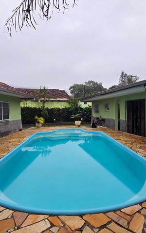 Casa para alugar com 250m², 4 quartos e 5 vagas Casa para alugar com 250m², 4 quartos e 5 vagasPiscina