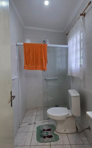Casa para alugar com 250m², 4 quartos e 5 vagas Casa para alugar com 250m², 4 quartos e 5 vagasBanheiro da Suíte 1