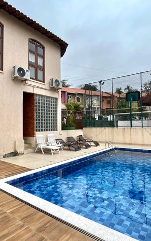 Casa de condomínio à venda com 192m², 3 quartos e 2 vagas Casa de condomínio à venda com 192m², 3 quartos e 2 vagasÁrea comum - Piscina