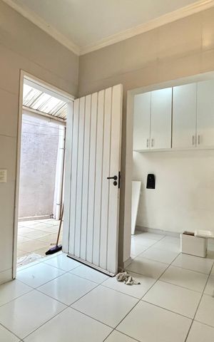 Casa de condomínio à venda com 192m², 3 quartos e 2 vagas Casa de condomínio à venda com 192m², 3 quartos e 2 vagasCozinha