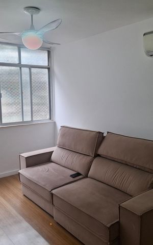 Apartamento para alugar com 62m², 2 quartos e 1 vagaSala