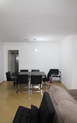 Apartamento para alugar com 136m², 3 quartos e 2 vagasSala