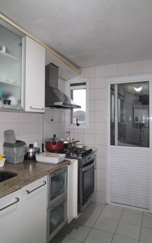 Apartamento para alugar com 136m², 3 quartos e 2 vagasCozinha / Área de Serviço
