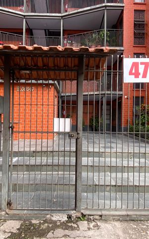 Apartamento para alugar com 65m², 2 quartos e 1 vagaFachada do bloco