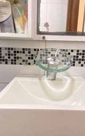 Apartamento para alugar com 65m², 2 quartos e 1 vagaBanheiro