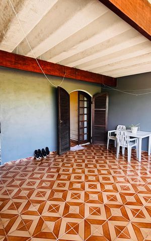 Casa à venda com 156m², 2 quartos e 2 vagas Casa à venda com 156m², 2 quartos e 2 vagasSacada quarto