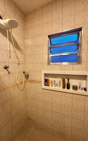 Casa à venda com 156m², 2 quartos e 2 vagas Casa à venda com 156m², 2 quartos e 2 vagasBanheiro
