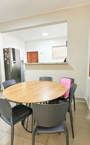 Casa à venda com 360m², 5 quartos e 5 vagas Casa à venda com 360m², 5 quartos e 5 vagasSala