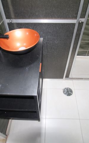 Casa para alugar com 102m², 3 quartos e 2 vagasBanheiro 2