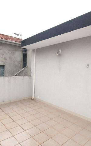 Casa para alugar com 102m², 3 quartos e 2 vagasQuintal