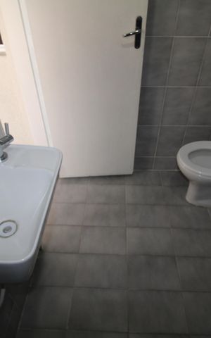 Casa para alugar com 102m², 3 quartos e 2 vagasBanheiro