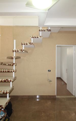 Casa para alugar com 102m², 3 quartos e 2 vagasSala