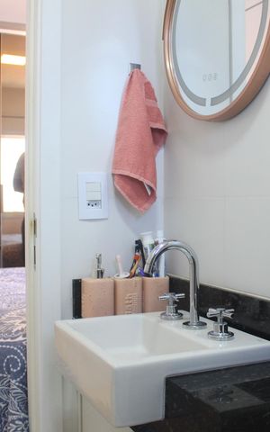 Apartamento para alugar com 57m², 2 quartos e 2 vagasBanheiro da Suíte
