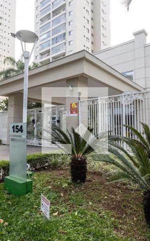 Apartamento para alugar com 94m², 3 quartos e 2 vagas Apartamento para alugar com 94m², 3 quartos e 2 vagasFachada