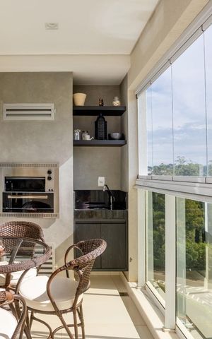 Apartamento à venda com 128m², 2 quartos e 2 vagas Apartamento à venda com 128m², 2 quartos e 2 vagasVaranda