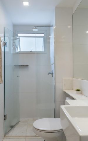 Apartamento à venda com 128m², 2 quartos e 2 vagas Apartamento à venda com 128m², 2 quartos e 2 vagasBanheiro
