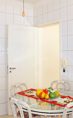 Casa de condomínio à venda com 820m², 4 quartos e 4 vagasCozinha