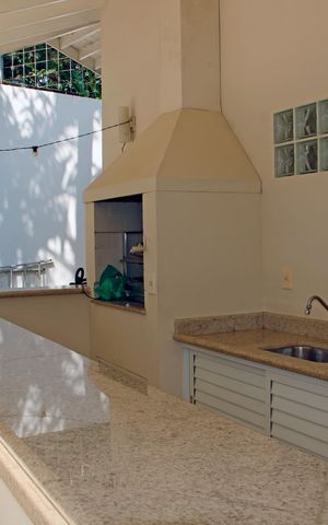 Casa de condomínio à venda com 820m², 4 quartos e 4 vagasChurrasqueira