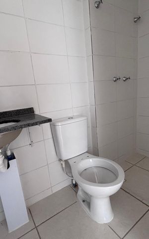 Apartamento à venda com 53m², 2 quartos e 1 vaga Apartamento à venda com 53m², 2 quartos e 1 vagaBanheiro
