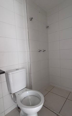 Apartamento à venda com 53m², 2 quartos e 1 vaga Apartamento à venda com 53m², 2 quartos e 1 vagaBanheiro