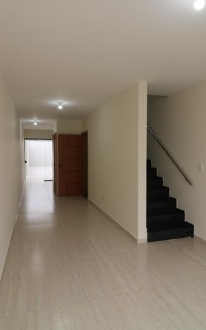 Casa à venda com 119m², 3 quartos e 2 vagasSala