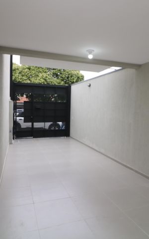 Casa à venda com 119m², 3 quartos e 2 vagasGaragem