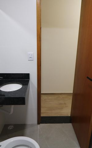 Casa à venda com 119m², 3 quartos e 2 vagasBanheiro