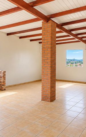 Casa para alugar com 180m², 3 quartos e 2 vagasÁrea Externa