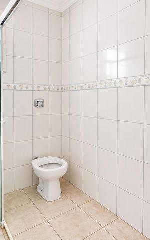 Casa para alugar com 180m², 3 quartos e 2 vagasBanheiro