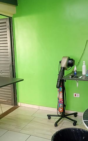 Casa à venda com 200m², 2 quartos e 2 vagas Casa à venda com 200m², 2 quartos e 2 vagasÁrea externa