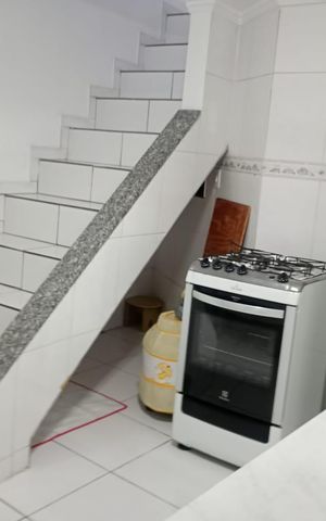 Casa à venda com 200m², 2 quartos e 2 vagas Casa à venda com 200m², 2 quartos e 2 vagasCozinha