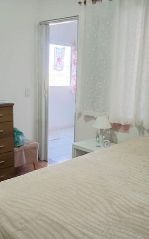 Casa à venda com 200m², 2 quartos e 2 vagas Casa à venda com 200m², 2 quartos e 2 vagasQuarto
