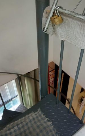 Casa à venda com 200m², 2 quartos e 2 vagas Casa à venda com 200m², 2 quartos e 2 vagasÁrea externa