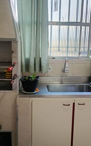Casa à venda com 200m², 2 quartos e 2 vagas Casa à venda com 200m², 2 quartos e 2 vagasÁrea externa