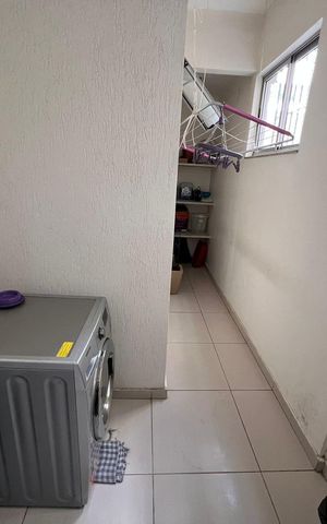 Apartamento para alugar com 120m², 3 quartos e 1 vaga Apartamento para alugar com 120m², 3 quartos e 1 vagaÁrea de serviço