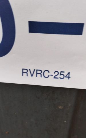Casa à venda com 327m², 3 quartos e 2 vagas Casa à venda com 327m², 3 quartos e 2 vagasplaca instalada RVRC-254