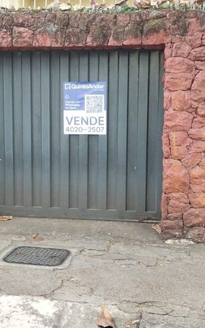 Casa à venda com 327m², 3 quartos e 2 vagas Casa à venda com 327m², 3 quartos e 2 vagasplaca instalada RVRC-254