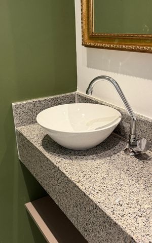 Apartamento para alugar com 130m², 3 quartos e 1 vagaLavabo