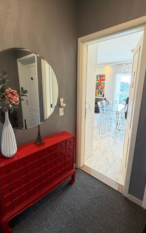 Apartamento para alugar com 113m², 2 quartos e 2 vagas Apartamento para alugar com 113m², 2 quartos e 2 vagasHall