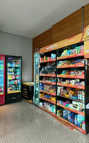 Apartamento para alugar com 156m², 3 quartos e 2 vagas Apartamento para alugar com 156m², 3 quartos e 2 vagasÁrea comum - Mercadinho