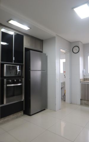 Apartamento para alugar com 156m², 3 quartos e 2 vagasCozinha
