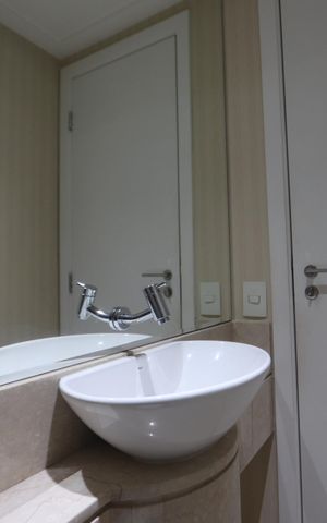 Apartamento para alugar com 156m², 3 quartos e 2 vagasLavabo
